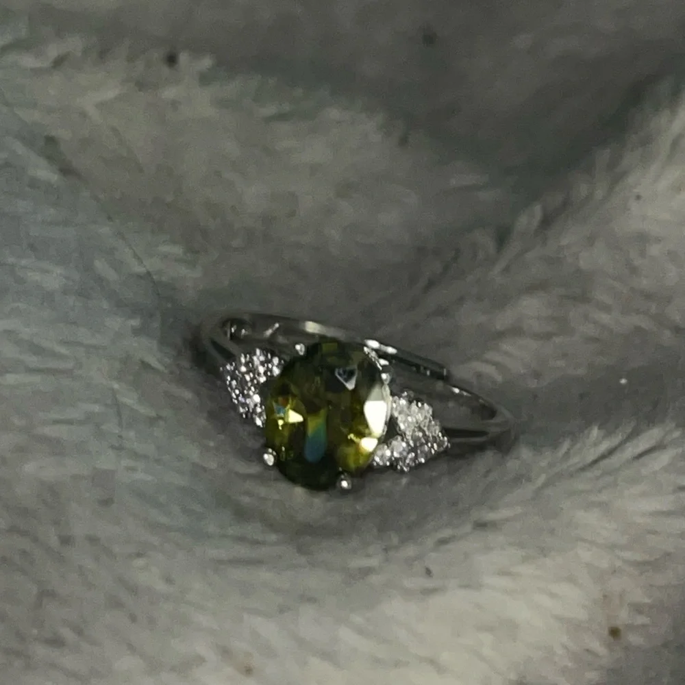 New Sterling Silver Elegant Minimalist Adjustable Peridot & White Sapphire Ring